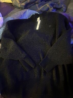 Pink by Victoria’s Secret - solid black  Cozy Black Knit Sweater - Classic-NWT